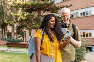 college-students-different-ethnicities-cramming (2)